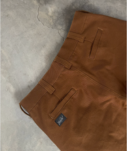 Cargar imagen en el visor de la galería, Pantalón con refuerzo entre piernas Tabaco
