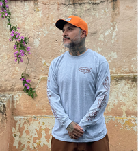 Cargar imagen en el visor de la galería, Playera manga larga gris "Diablito"

