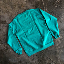 Cargar imagen en el visor de la galería, Crewneck &quot;Bombing&quot; jade
